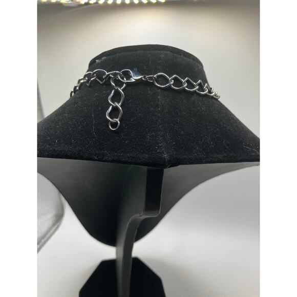 Purple and Clear Plastic Crystals Faceted Bib Cluster 17 7/8 Inch Necklace! - Picture 4 of 4